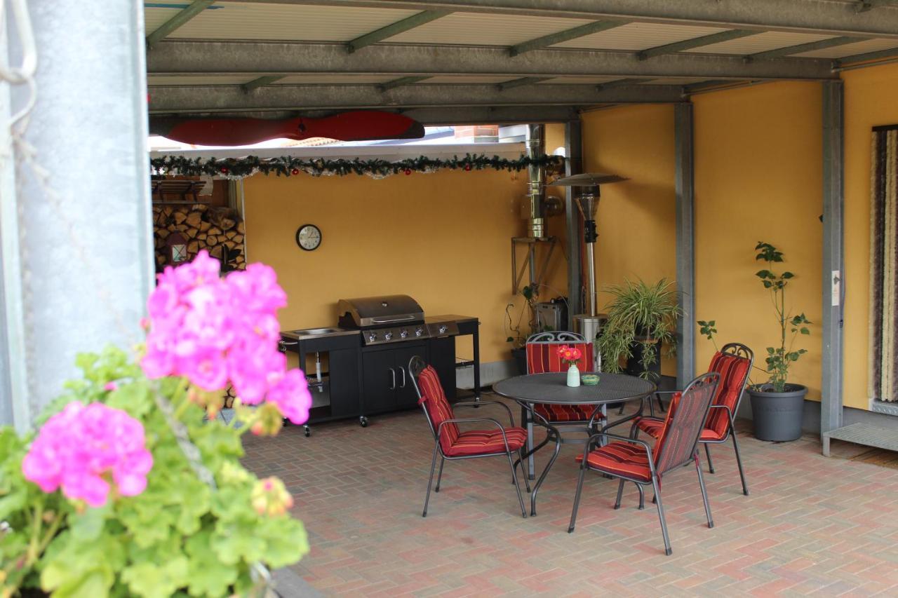 Kleines Zuhause Lägenhet Magdeburg Exteriör bild