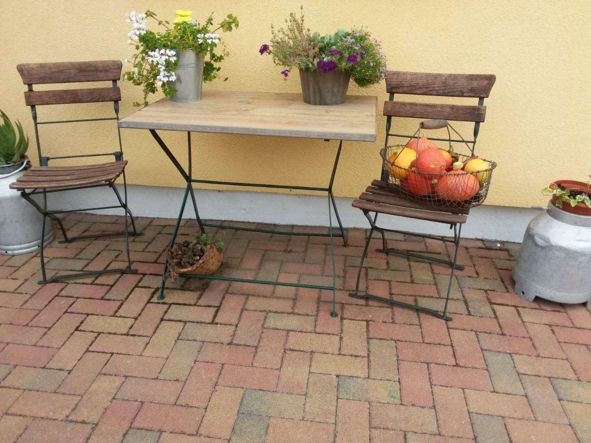 Kleines Zuhause Lägenhet Magdeburg Exteriör bild